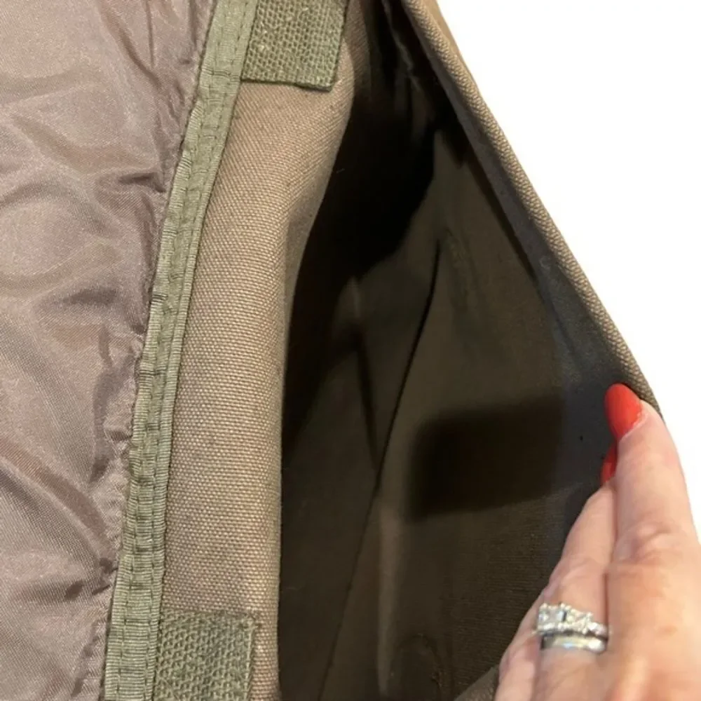 Vintage HIGH SIERRA Mens Brown Green Canvas Leather Flight Large Duffel‎ Bag